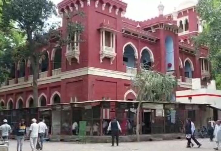 Wife’s murderer gets life imprisonment | पत्नी के हत्यारे को हुआ आजीवन कारावास: अलीगढ़ में शराब के नशे में फावड़े से काटकर की थी हत्या, 6 महीने में कोर्ट ने सुनाई सजा – Aligarh News