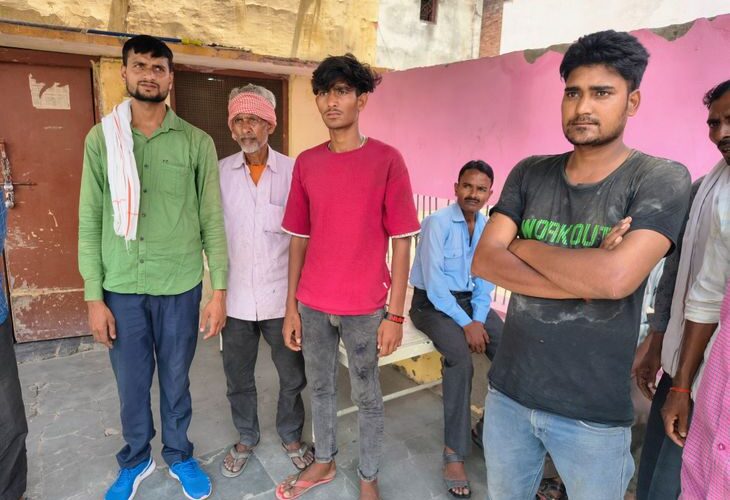 Bike collided with Omni van young man going to Mirzapur died | बरेली में सड़क हादसा: ओमनी वैन से टकराई बाइक, मिर्जापुर जा रहे युवक की मौत – Bareilly News