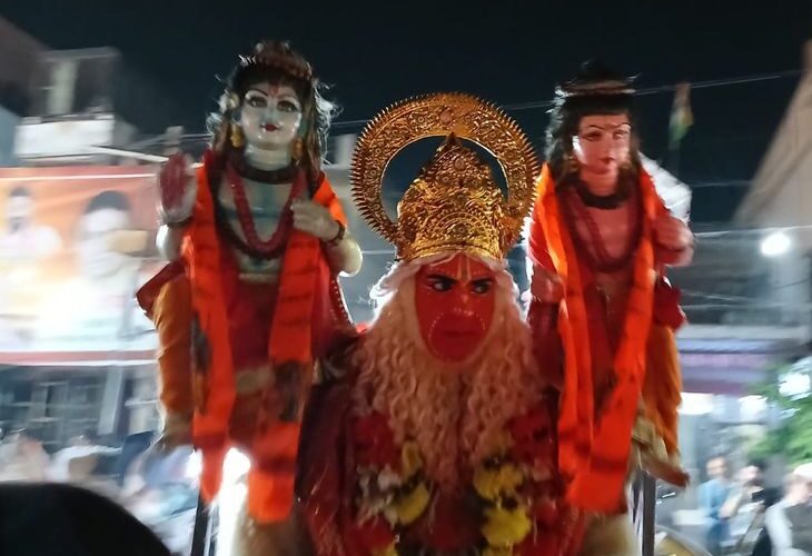 Parshuram procession in Secunderabad of Bulandshahr | बुलंदशहर के सिकंदराबाद में परशुराम शोभायात्रा: विधायक और पालिका अध्यक्ष ने किया शुभारंभ, भक्तों ने लगाए जयकारे – Bulandshahr News