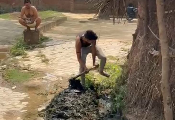 Irregularities in drain construction water drainage is impossible drains built above ground | कसारी ग्राम पंचायत: नाली निर्माण में अनियमितता, जमीन से ऊंची बनी नाली से पानी निकासी असंभव – Ayodhya News