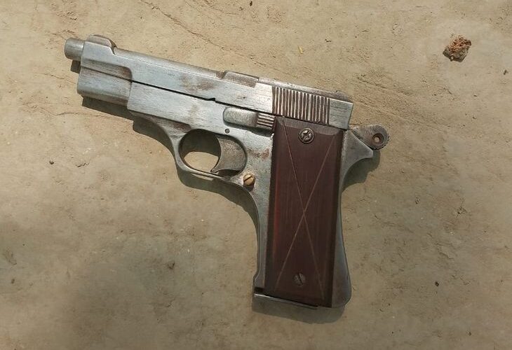 Bullying and beating in money transaction | रुपए के लेन देन में दबंगई, मारपीट: प्रयागराज में पीड़ित के घर में घुसकर पिस्तौल तानी, 5.75 लाख रुपए की मांग – Prayagraj (Allahabad) News