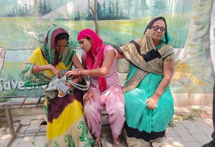 Two youths died in an accident in Shahjahanpur | शाहजहांपुर में हादसे में दो युवकों की मौत: शादी समारोह में जा रहे थे, कार में टक्कर मारकर चालक फरार – Shahjahanpur News