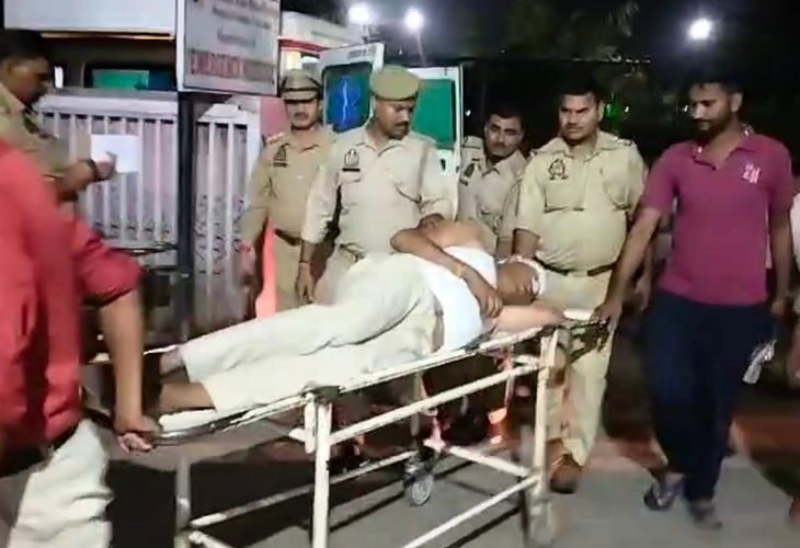 Drunk youth attacked police | नशे में धुत युवक ने पुलिस पर किया हमला: छत से किए गए पथराव में हेड कांस्टेबल घायल, आरोपी फरार – Firozabad News