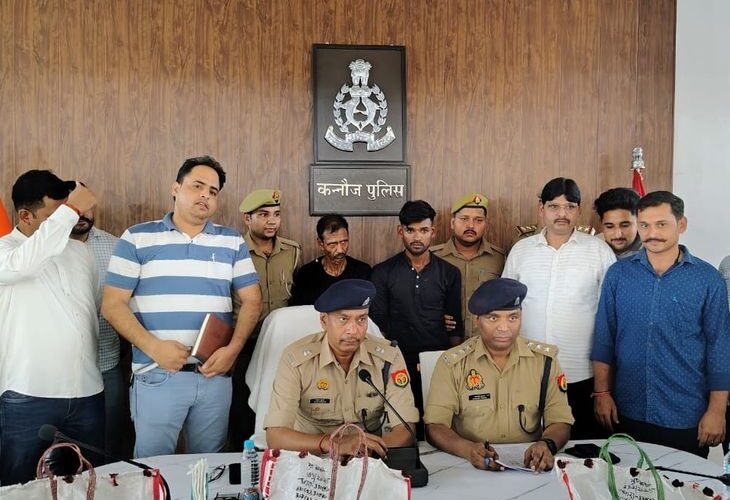 Disclosure of theft in temples | मंदिरों में चोरी का खुलासा: कन्नौज में 2 आरोपी गिरफ्तार, चोरी का सामान बरामद; 2 अन्य फरार – Kannauj News