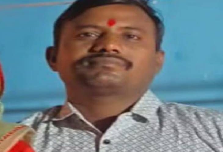 Uncle dies in nephew’s wedding in Jhansi | झांसी में भांजे की शादी में मामा की मौत: भात लेकर गए थे, आधी रात को सीने में दर्द हुआ, अस्पताल पहुंचने से पहले मौत – Jhansi News