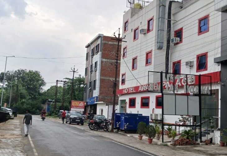 Hotels operating in GIDA’s Transport Nagar are facing closure | गीडा के ट्रांसपोर्टनगर में संचालित होटलों पर बंदी की तलवार: लैंडयूज के विपरीत कराया निर्माण; 30 होटल व रेस्टोरेंट चिह्नित; जारी हो रहा अंतिम नोटिस – Gorakhpur News