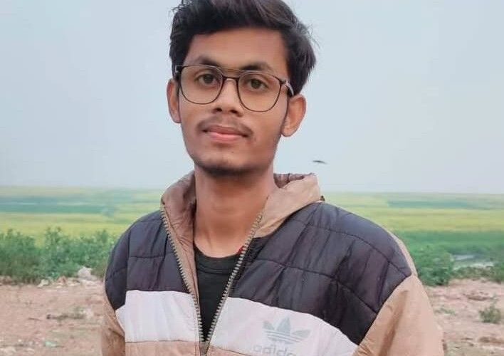 The only son died while saving his mother from electric shock | करंट से मां को बचाने में इकलौते बेटे की मौत: सुलतानपुर में पंखे में करंट उतरने से हुआ हादसा, राजस्थान में करता था पढ़ाई – Kurebhar(Sultanpur) News