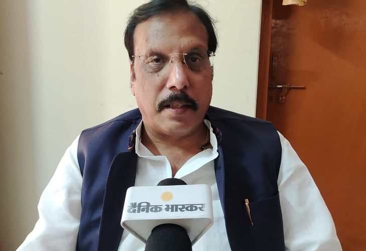 MP wrote a letter to CM on the merger of schools | विद्यालयों के विलय पर सांसद ने सीएम को लिखा पत्र: बोले- गरीब बच्चों की शिक्षा पर संकट, पढ़ाई होगी प्रभावित – Mau News