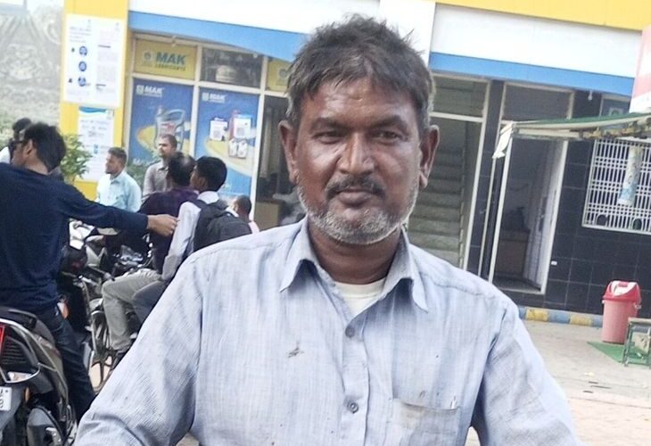 Electric current from electric pole in Etawah | इटावा में बिजली के खंभे से लगा करंट: खेत से लौट रहे किसान की मौत, सात दिन पहले मां की हुई थी मौत – Etawah News