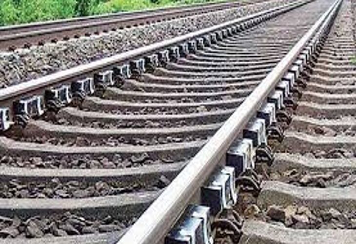 Approval for fourth line on Lucknow-Gorakhpur rail route, Lucknow, Uttar Pradesh | लखनऊ-गोरखपुर रेल रूट पर चौथी लाइन को मिली मंजूरी: बढ़ेगी ट्रेनों की रफ्तार,डेढ़ लाख यात्रियों को मिलेगा फायदा – Lucknow News
