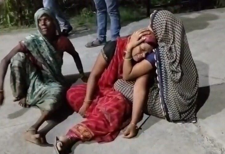 Laborer dies in a road accident in Kasganj | कासगंज में मजदूर की सड़क हादसे में मौत: गांव लौटते समय अज्ञात वाहन ने मारी टक्कर, अस्पताल में तोड़ा दम – Kasganj News