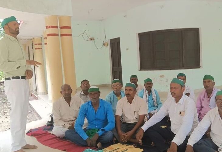 Farmers protest over power supply disruptions | बिजली आपूर्ति में गड़बड़ी पर किसानों का विरोध: देवरिया में भाकियू की 6 अगस्त को बरियारपुर बिजली घर पर महापंचायत – Deoria News