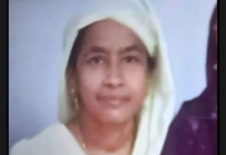 In Jaunpur, the lover killed his girlfriend | जौनपुर में प्रेमी ने प्रेमिका की हत्या की: चाकू से गोदकर मार डाला, बोटा बोला-पिता के मौत के बाद मां का चल रहा था अफेयर – Jaunpur News