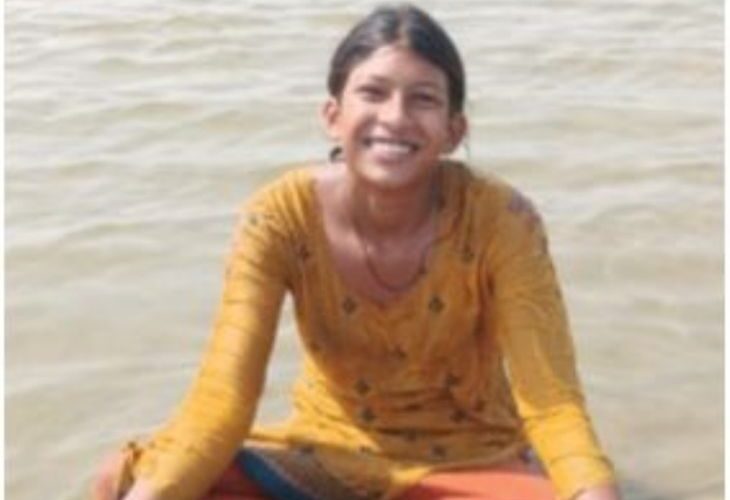 The girl who left to go to the field did not return home, police started searching for her | वाराणसी के खेतारी में किशोरी लापता: खेत जाने के लिए निकली लड़की घर नहीं लौटी, पुलिस तलाश में जुटीं – Sewapuri(Varanasi) News
