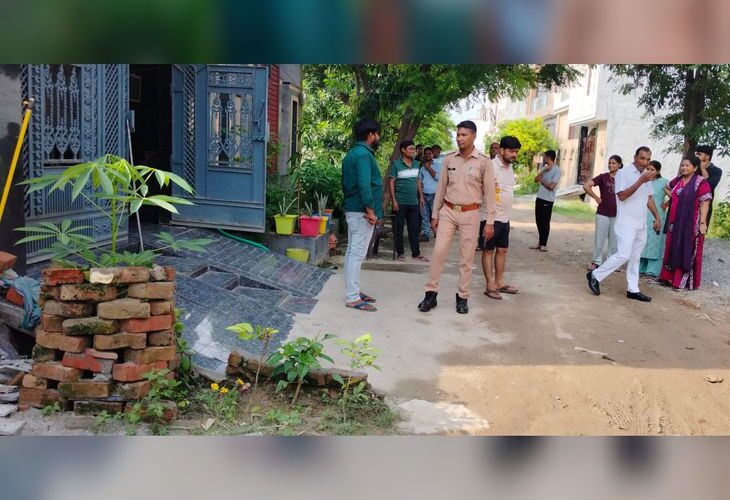 Gas pipeline leak in Agra Monkeys broke the pipeline of Jyoti Puram Colony | आगरा में गैस पाइपलाइन से रिसाव: बंदरों ने तोड़ी ज्योति पुरम कॉलोनी की पाइपलाइन, पुलिस और फायर ब्रिगेड मौके पर – Agra News
