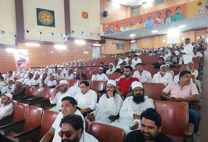 ‘Salute to Kalam’ program in Meerut | मेरठ में ‘कलाम को सलाम’ कार्यक्रम: खाली कुर्सियों के बीच शाहनवाज ने हाशिमपुरा दंगे के लिए कांग्रेस को ठहराया जिम्मेदार – Meerut News