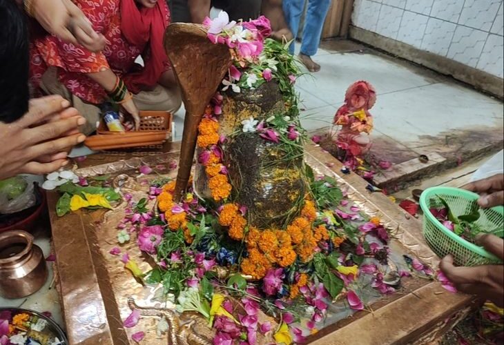 Thousands of years old Bhuteshwar temple in Kanpur | कानपुर में हजारों साल प्राचीन भूतेश्वर मंदिर: एक रात में भूतों ने स्थापित किया शिवलिंग, माता सीता शिवलिंग पर जलाभिषेक करने आती थीं – Kanpur News
