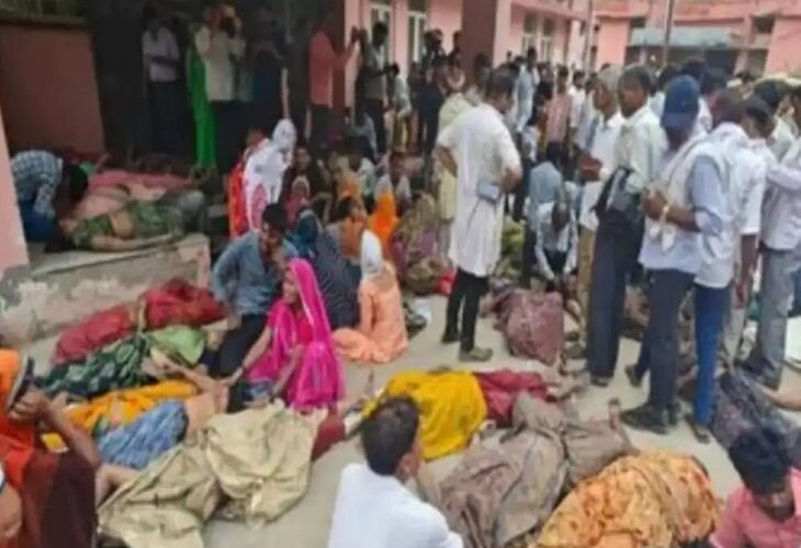 Now hearing in Hathras stampede case on July 30 | हाथरस भगदड़ मामले में अब 30 जुलाई को सुनवाई: आरोपियों ने नए वकील को सौंपी पैरवी, 121 लोगों की गई थी जान – Hathras News