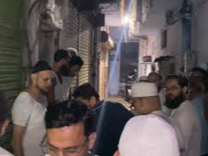 Robbery of businessman turned out to be a suspect in Colonelganj police investigation | कर्नलगंज पुलिस की जांच में संदिग्ध निकली कारोबारी से लूट: फोन पर बात करते हुए भागता दिखा युवक, आखिरी बार बजरिया में कैद – Kanpur News