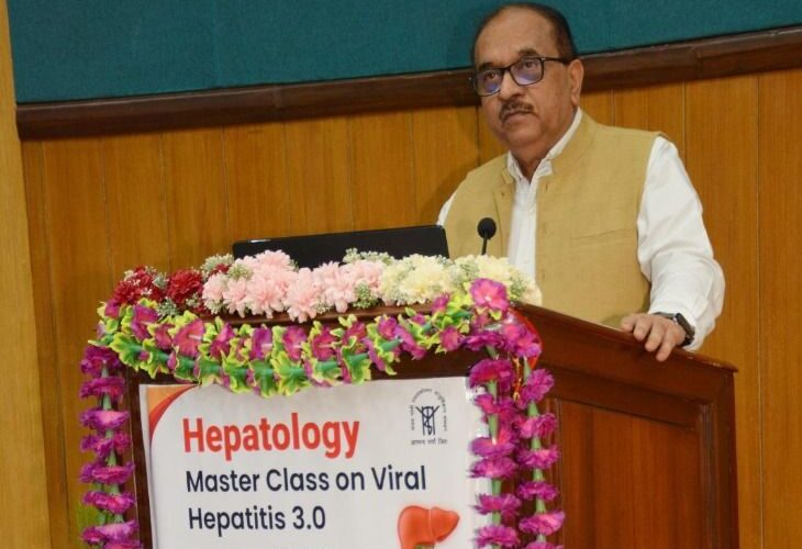 World Hepatitis Day – SGPGI Director Prof. RK Dhiman gave tips on how to keep Heart Healthy, 4 crore hepatitis patients in state | वर्ल्ड हेपेटाइटिस डे आज: टॉप एक्सपर्ट से जानिए लीवर को सेहतमंद रखने के टिप्स, यूपी में 4 करोड़ लोग संक्रमित – Lucknow News