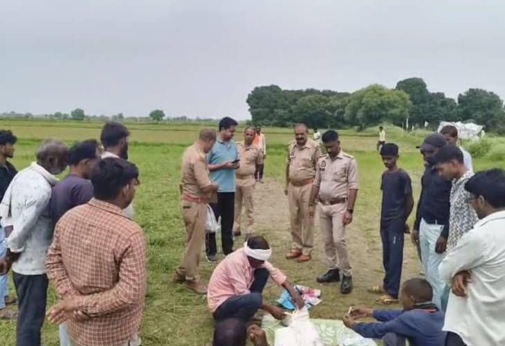 In Jhansi, the only son did a love marriage…father committed suicide | झांसी में इकलौते बेटे ने की लव मैरिज…पिता का सुसाइड: परिवार खिलाफ था, 5 दिन पहले गर्लफ्रेंड को घर ले आया, सदमे में लगाई फांसी – Jhansi News