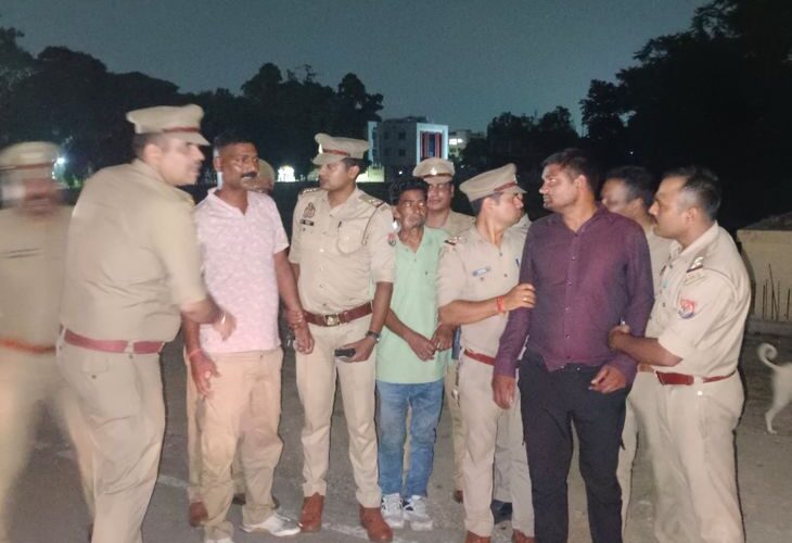 Three members of pickpocket gang arrested in Lucknow | लखनऊ में जेब कतरा गैंग के तीन सदस्य गिरफ्तार: पुलिस मुठभेड़ में एक आरोपी पहले हो चुका गिरफ्तार, 25 हजार की था इनाम – Lucknow News