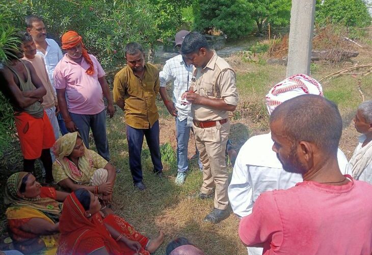 A person suffering from mental stress committed suicide | मानसिक तनाव से परेशान व्यक्ति ने की आत्महत्या: पेड़ से लटका मिला शव, पत्नी ने पुलिस को दी जानकारी – Basti News