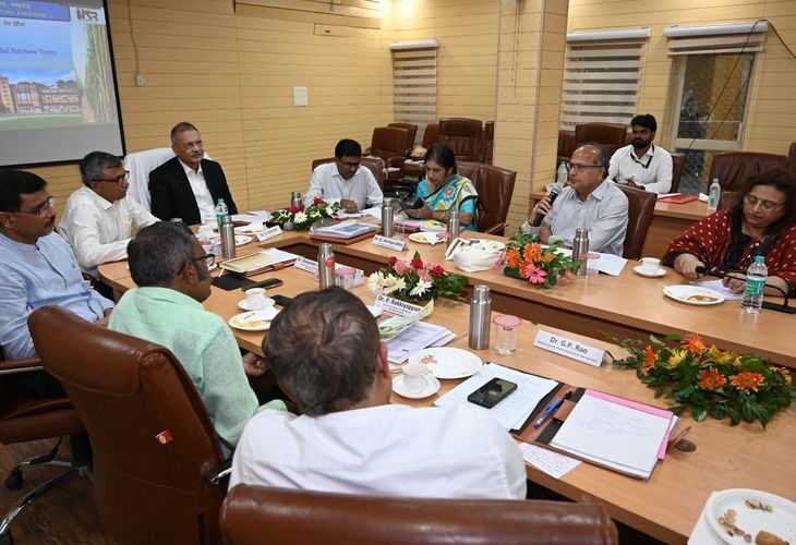 Two day five year review meeting at Indian Sugarcane Research Institute | भारतीय गन्ना अनुसंधान संस्थान में दो दिवसीय पंचवर्षीय समीक्षा बैठक: 5 साल की उपलब्धियों का आकलन, गन्ना अनुसंधान को नई दिशा देने पर चर्चा – Lucknow News