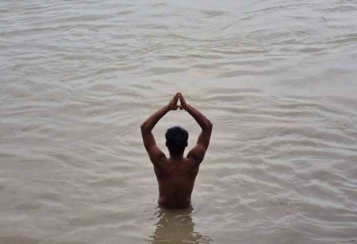 Yamuna is 22 centimeters below the danger mark | यमुना खतरे के निशान से 22 सेंटीमीटर नीचे: वृंदावन में परिक्रमा मार्ग में आया पानी, जलस्तर में बढ़ोतरी की संभावना – Mathura News