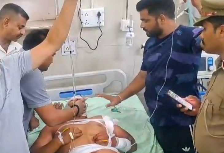 A youth was attacked with a knife in Ramnagar | रामनगर में युवक पर चाकू से हमला: गंभीर रूप से घायल, आगरा रेफर; परिवार के कई सदस्य 302 के मामले में जेल में – Firozabad News