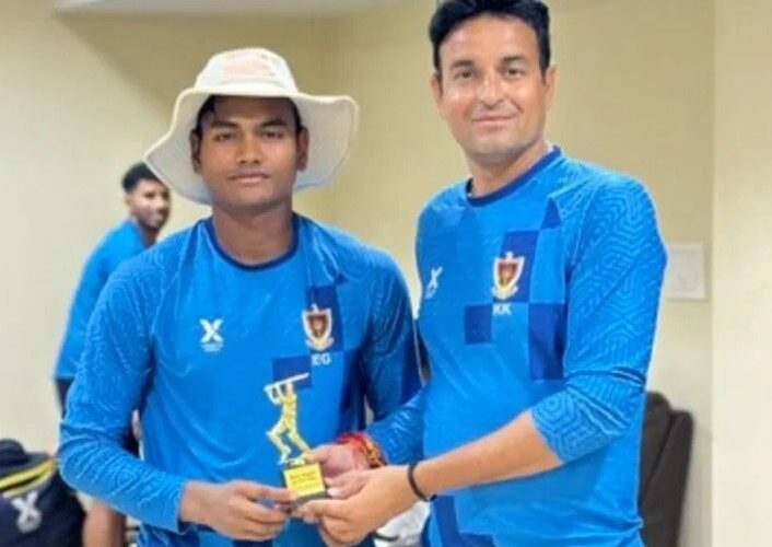 Big achievement of Ballia cricketer Ishaan | बलिया के क्रिकेटर ईशान का बड़ी उपलब्धि: भारतीय रेलवे की टीम से खेलेंगे बूचीबाबू टूर्नामेंट, चेन्नई में 18 अगस्त से शुरू – Ballia News