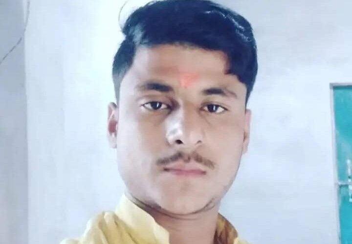 Shivam was murdered by strangulation | गला दबाकर की गई थी शिवम की हत्या: पोस्टमार्टम रिपोर्ट में पुष्टि, पिता ने बहू और उसके प्रेमी पर लगाया हत्या का आरोप – Gonda News