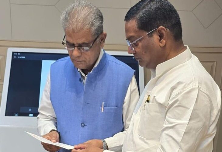 Sadar MLA’s initiative for farmers’ crop protection | किसानों की फसल सुरक्षा के लिए सदर विधायक की पहल: वन मंत्री से मिले, जंगल से सटे गांवों में तारबाड़ लगाने की मांग – Maharajganj News