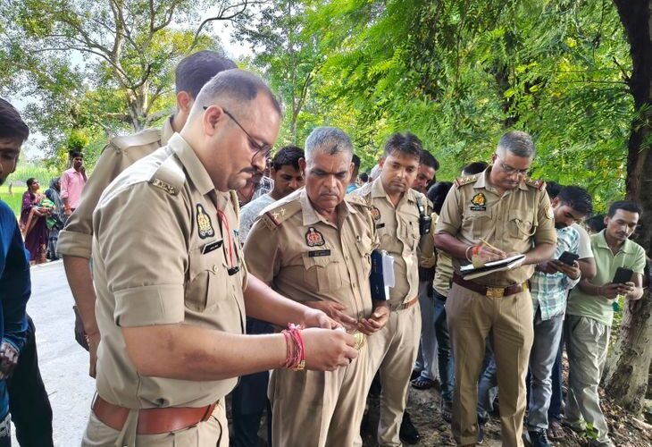 Suspicious death of a youth in Bisalpur | बीसलपुर में युवक की संदिग्ध मौत: खाई में मिला शव, परिजनों का आरोप- दोस्तों ने शराब पिलाकर की हत्या – Pilibhit News