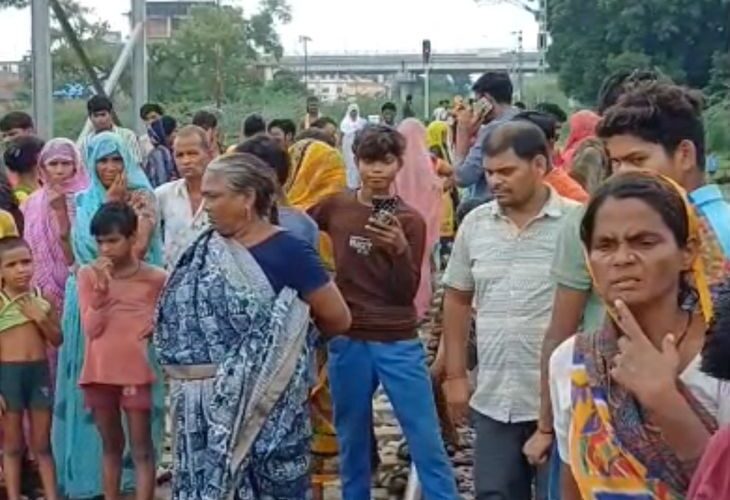 An old man died after being hit by a train in Hardoi | हरदोई में ट्रेन से कटकर वृद्ध की मौत: बालामऊ-कानपुर रेलखंड पर हुआ हादसा, आधार कार्ड से हुई पहचान – Hardoi News