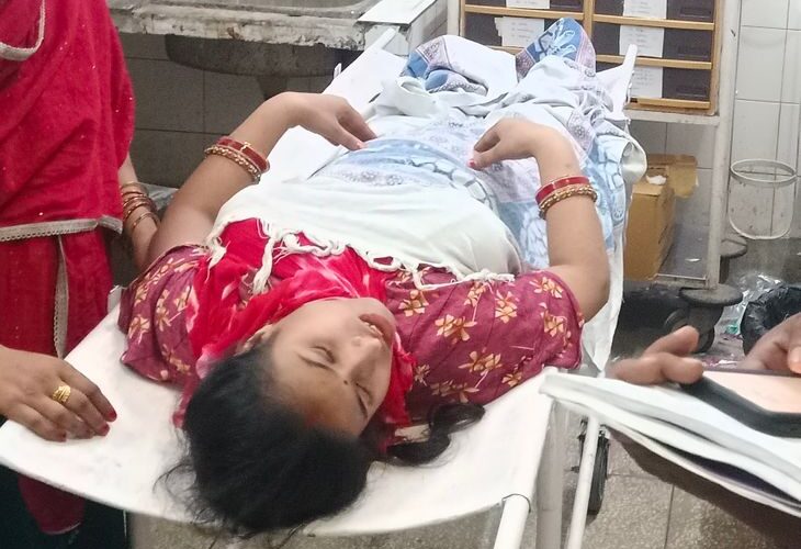 Dispute in the family over Prasad in the temple | मंदिर में प्रसाद को लेकर परिवार में विवाद: जेठ-जेठानी ने देवर-देवरानी को ईंट और लाठी-डंडों से पीटा, दोनों अस्पताल में भर्ती – Sambhal News