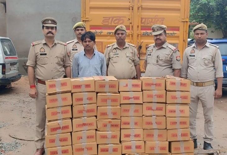 Smuggler arrested with illegal liquor from Arunachal Pradesh | अरुणाचल प्रदेश की अवैध शराब के साथ तस्कर गिरफ्तार: मैनपुरी में कैंटर से 46 पेटी शराब बरामद, बिहार ले जा रहा था आरोपी – Mainpuri News