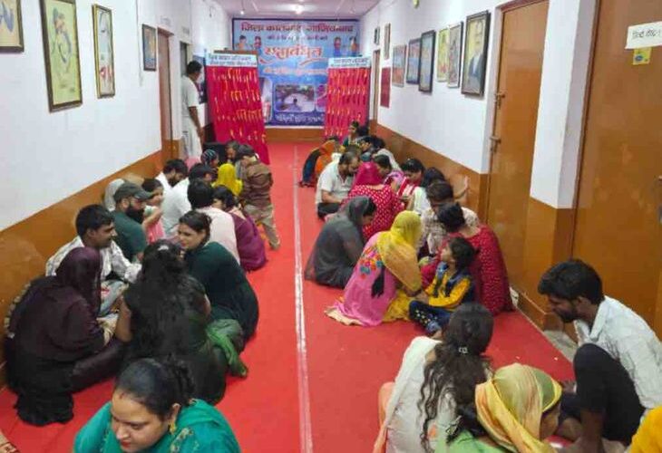 A unique view of Rakshabandhan in Dasna Jail | डासना जेल में रक्षाबंधन का अनोखा नजारा: जेल प्रशासन ने बनाया मायके जैसा माहौल, बहनों ने भाईयों को बांधी राखी – Ghaziabad News