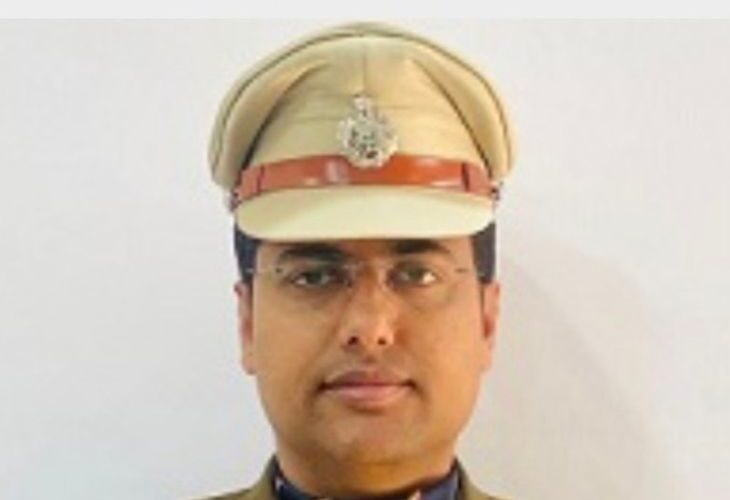 SP took major action in Ambedkar Nagar | अम्बेडकरनगर में एसपी ने की बड़ी कार्रवाई: कटका थानाध्यक्ष और महिला उपनिरीक्षक लाइन हाजिर, ससमय शिकायत निस्तारण नहीं करने का आरोप – Ambedkarnagar News