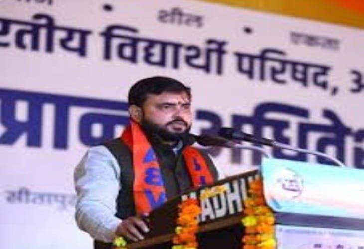 Lucknow – Ravikant Joins Congress – How Campus responds – ABVP said – He was working as a party agent on campus’ | ‘कैंपस में पार्टी एजेंट की तरह काम कर रहे थे’: LU प्रोफेसर रविकांत के कांग्रेस जॉइन करने पर ABVP का तंज, टोटके फेल हुए तो बाहर निकले – Lucknow News