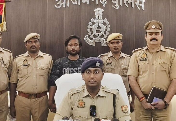The accused who looted the postmaster was arrested in an encounter | पोस्टमास्टर से लूट करने वाला आरोपी मुठभेड़ में गिरफ्तार: 18 अगस्त को चार आरोपियों ने मिलकर दिया था घटना को अंजाम जांच में जुटी थी पुलिस – Azamgarh News