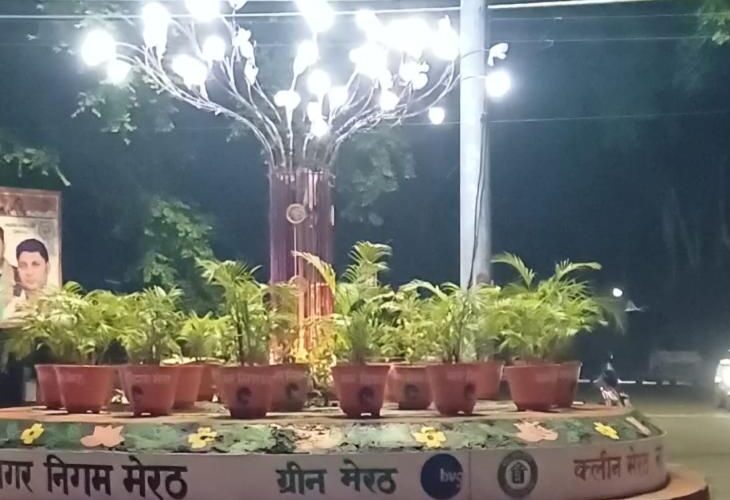 CM Yogi will perform Bhoomi Pujan of township in Amrit Bela | अमृत बेला में टाउनशिप का भूमिपूजन करेंगे सीएम योगी: स्वास्थ्य विभाग अलर्ट, देर रात तक चलीं शहर में तैयारियां, होर्डिंग से पटा सर्किट हाऊस – Meerut News