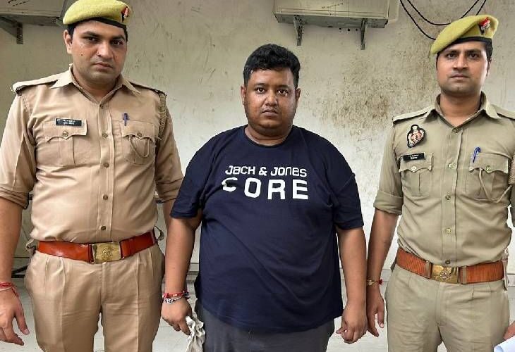 An international fraud call center was caught in Kanpur, he worked in a fraud call center in Delhi and then became the kingpin of the frauds, 150 employees used to work in the call center for fraud, used to distribute 50 lakhs as salary | कानपुर में इंटरनेशनल ठगी के कॉल सेंटर का खुलासा: MBA पास ने कंपनी बनाकर 50 करोड़ से ज्यादा ठगा, कॉलसेंटर में 150 इंप्लॉई को 50 लाख मंथली सैलरी देता सरगना – Kanpur News