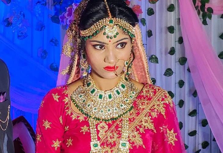 Rakhi dies under suspicious circumstances before Rakshabandhan | रक्षाबंधन से पहले राखी की संदिग्ध अवस्था में मौत: झांसी में ताऊ बोले- 3 साल पहले शादी की थी, मर्डर करके मुंह में जहर डाला – Jhansi News