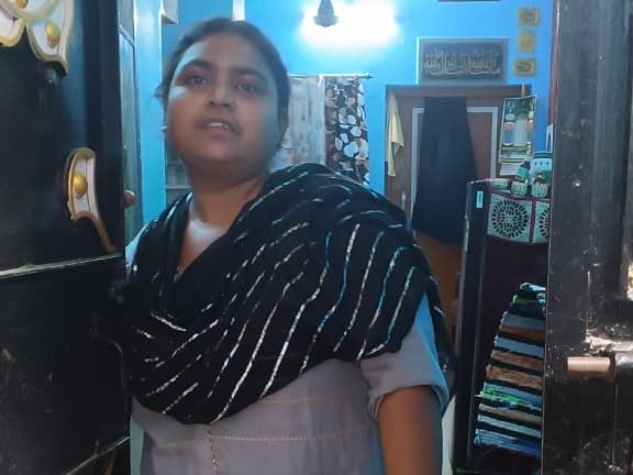 Bangladeshi woman used to go to work in homes abroad | विदेश जाकर घरों में काम करती थी बांग्लादेशी महिला: मुनारा बी समेत 3 बहनें बरेली पुलिस की गिरफ्त में, बेटी बोली- मां ने कुछ गलत नहीं किया – Bareilly News